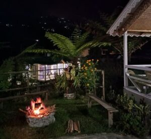 Bonfire place Tea villlage