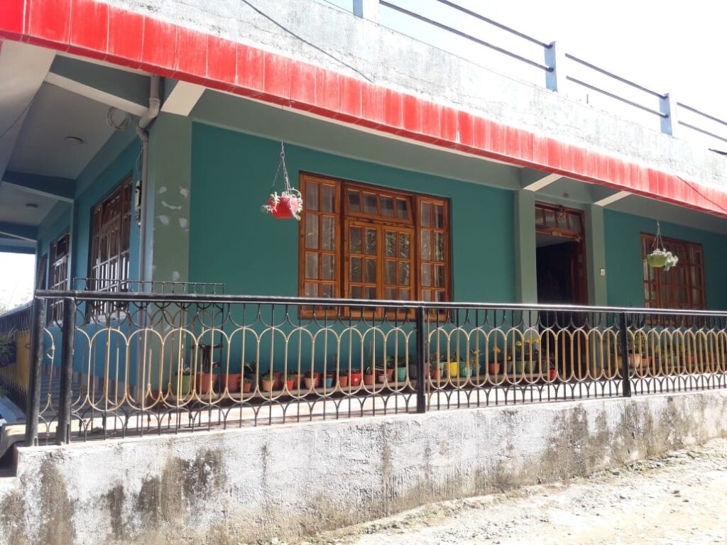 Peshok tea garden homestay